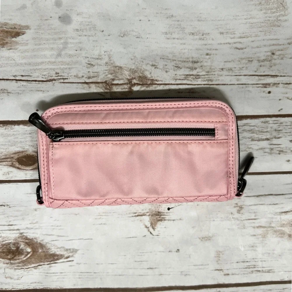 Lug NWOT Whirly Wallet Pink Quilted RFID Zip Around Accordion Travel Clutch OS